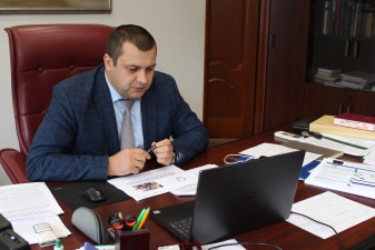С. КОМНАТНИЙ: МИ ПРОПОНУЄМО РЕАЛЬНІ МОЖЛИВОСТІ ДЛЯ ВПО, АЛЕ ЖИТЛОВІ ПРОГРАМИ ЗАЛИШАЮТЬСЯ МАЙЖЕ БЕЗ ФІНАНСУВАННЯ
